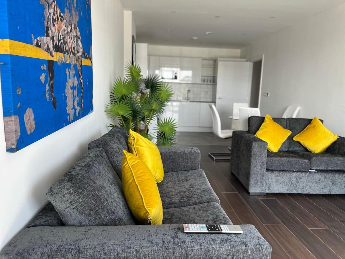 Spacious, Bright & Modern 1 & 2 Bed Apartments At Sligo House - Central Watford Watford  Exterior foto