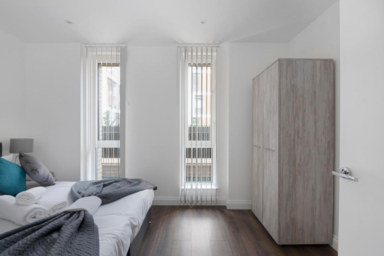 Spacious, Bright & Modern 1 & 2 Bed Apartments At Sligo House - Central Watford Watford  Exterior foto