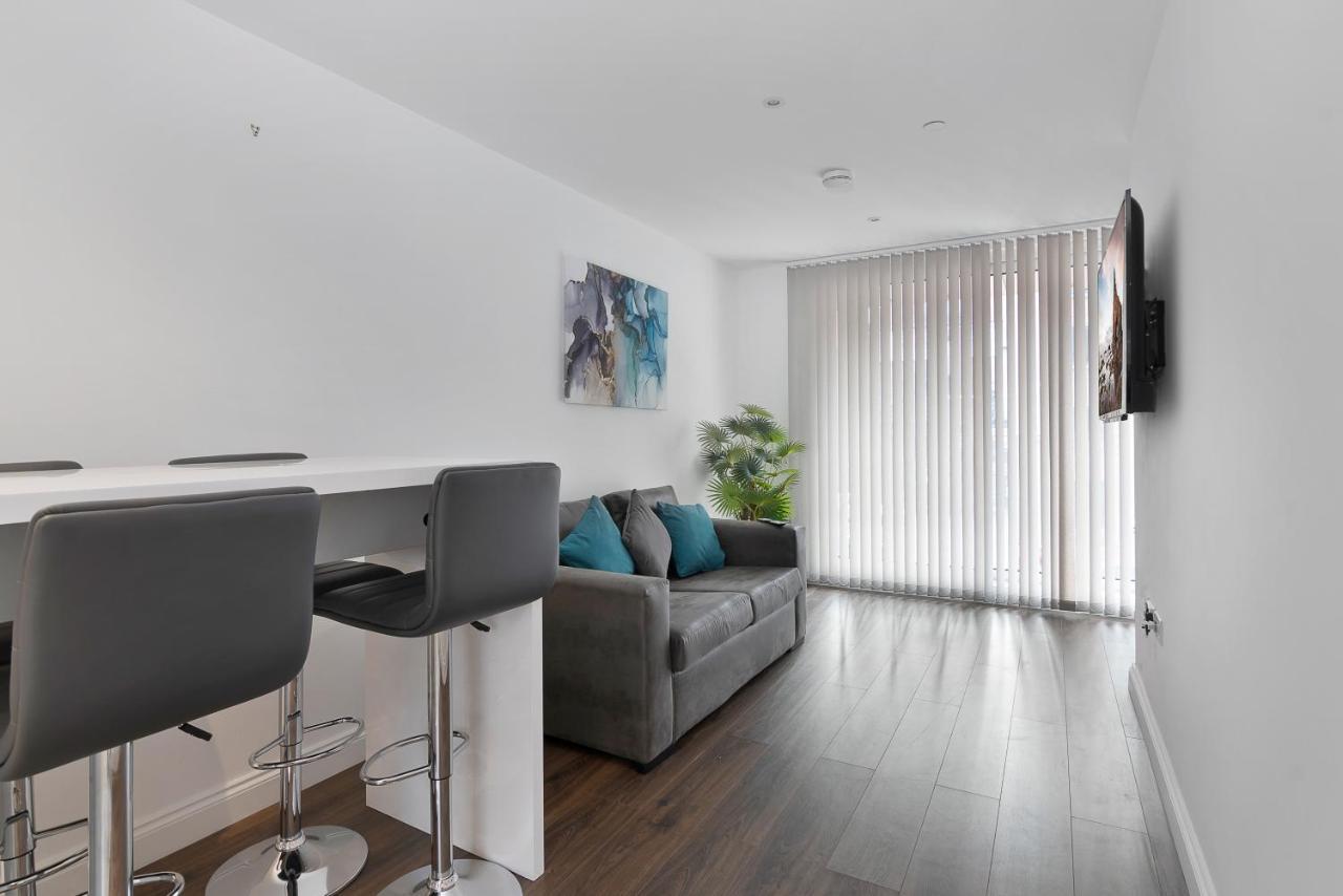 Spacious, Bright & Modern 1 & 2 Bed Apartments At Sligo House - Central Watford Watford  Exterior foto