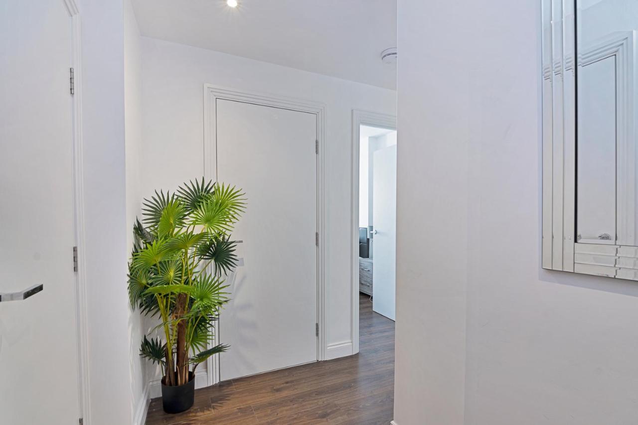 Spacious, Bright & Modern 1 & 2 Bed Apartments At Sligo House - Central Watford Watford  Exterior foto